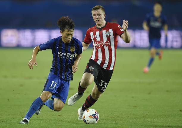 日益面临压 日益面临压